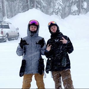 Meet your Posher, Corey